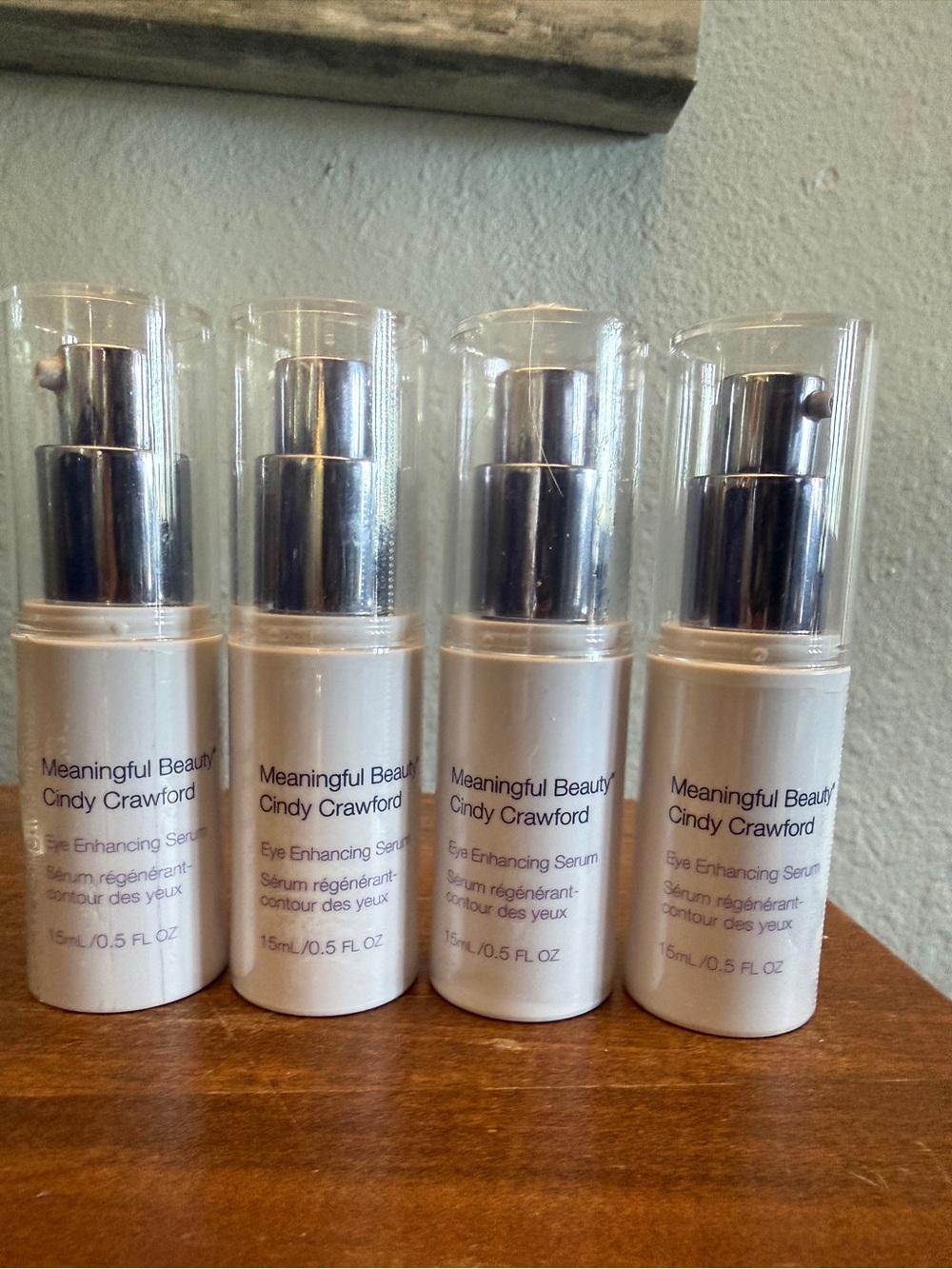 NEW MEANINGFUL BEAUTY EYE ENHANCING SERUM
